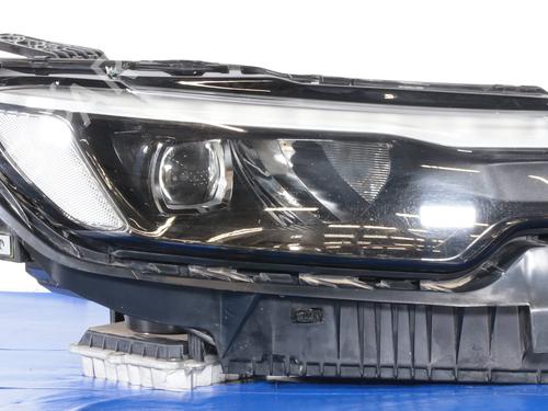 Used Right headlight Right headlight JEEP COMPASS (MP, M6, MV, M7) 1.3 HYBRID 4X4 (190 hp) 29892513 29892513