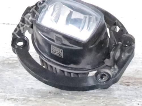 right-front-fog-light-jeep-compass-mp-m6-mv-m7-2016-28314187 main image