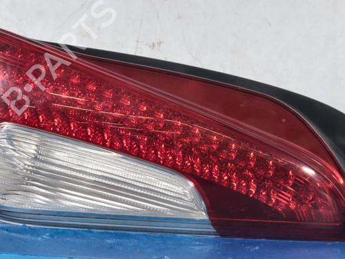 Høyre baklys LANCIA MUSA (350_) 1.3 D Multijet (350.AXG11, 350.AXG1A) (90 hp) 30931086