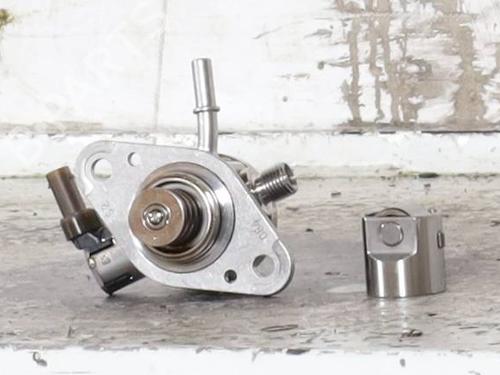 Used Injection pump Injection pump ALFA ROMEO JUNIOR (626_, 627_) Mild Hybrid (136 hp) 34646495 34646495