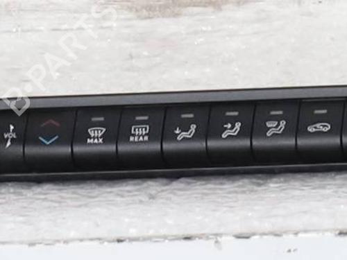 climate-control-abarth-600e-365-2024-37258699 main image