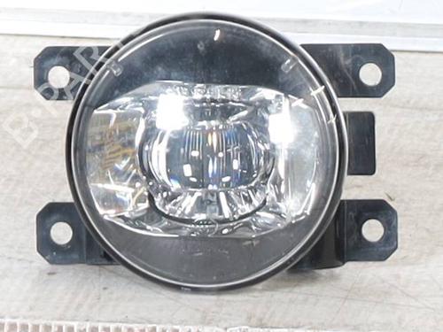 right-front-fog-light-jeep-renegade-suv-bu-b1-bv-2014-24659342 main image