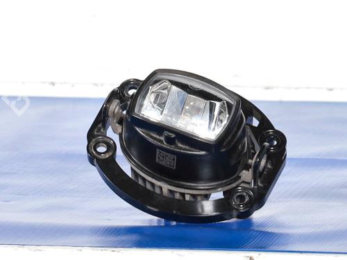 right-front-fog-light-jeep-compass-mp-m6-mv-m7-2016-30305127 main image