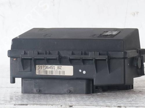 Used Fuse box Fuse box FIAT GRANDE PUNTO (199_) 1.2 (65 hp) 33537656 33537656