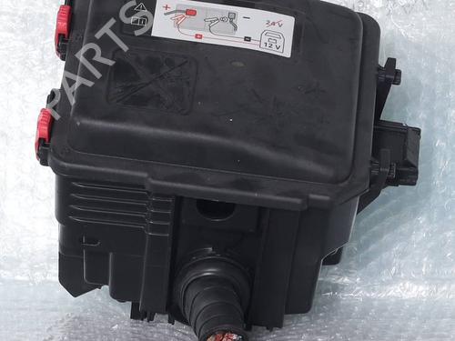 Used Fuse box Fuse box 39092420 39092420
