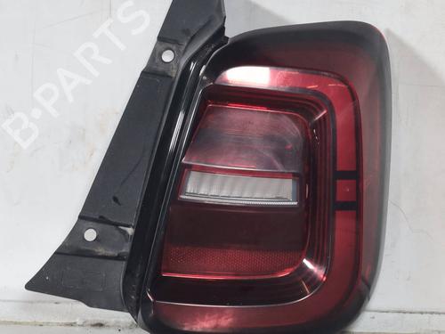 right-taillight-fiat-500e-332_-2020-30662715 main image