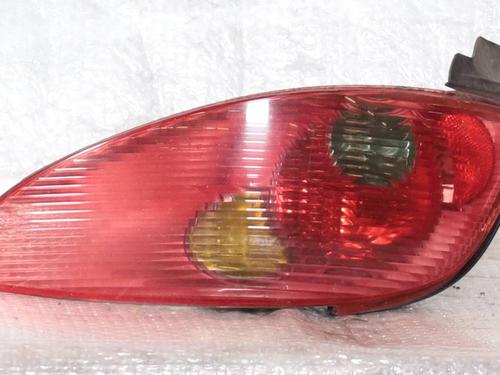 Used Right taillight Right taillight PEUGEOT 206 CC (2D) 1.6 16V (2DNFUF, 2DNFUR) (109 hp) 40117329 40117329