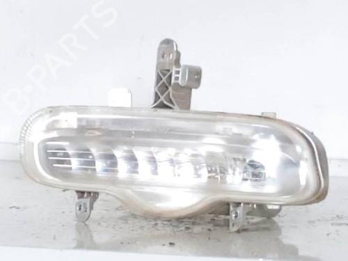 right-daytime-light-fiat-panda-312_-319_-2012-26309758 main image