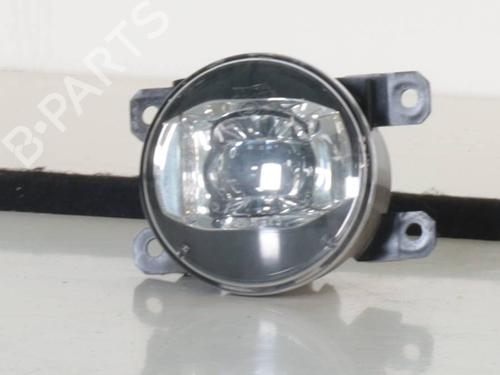 right-front-fog-light-jeep-renegade-suv-bu-b1-bv-2014-28359882 main image