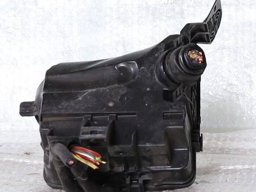 Used Fuse box Fuse box 39427657 39427657