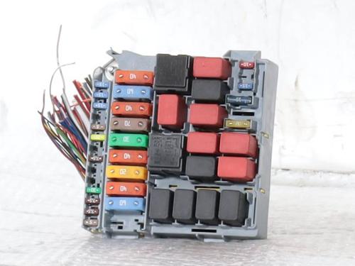 Used Fuse box Fuse box 36774399 36774399