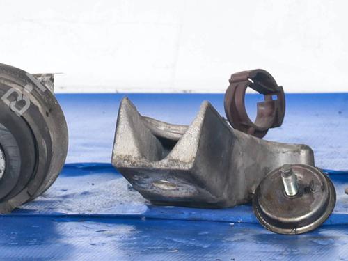 engine-mount-peugeot-206-cc-2d-2000-2001-2002-2003-2004-2005-2006-2007-2008-30442999 main image