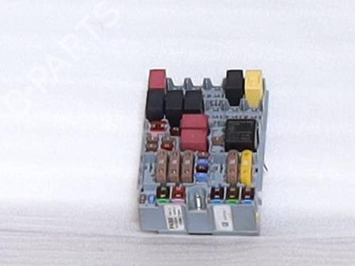 Used Fuse box Fuse box 39199230 39199230
