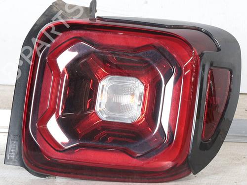 right-taillight-jeep-renegade-suv-bu-b1-bv-2014-24954274 main image