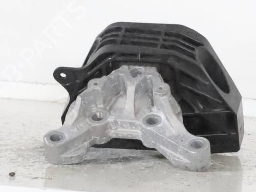 Used Engine mount Engine mount FIAT 600e / 600 (365_, 364_) Mild Hybrid (101 hp) 27482376 27482376