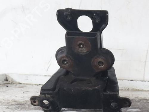 Used Engine mount Engine mount PEUGEOT 107 (PM_, PN_) 1.0 (68 hp) 33616276 33616276