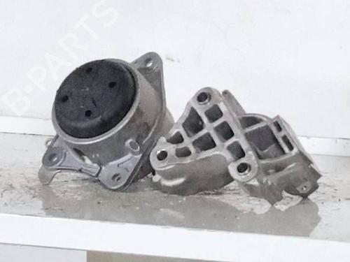 Engine mount ALFA ROMEO GIULIA (952_) 2.2 D (952AFA25, 952AFM25, 952ALA25) | BP26887923M89
