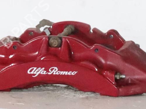 Used Right front brake caliper Right front brake caliper ALFA ROMEO GIULIA (952_) 2.9 Quadrifoglio (952AAM24) (510 hp) 30859705 30859705