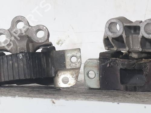 Used Engine mount Engine mount FIAT GRANDE PUNTO (199_) 1.2 (65 hp) 32706785 32706785