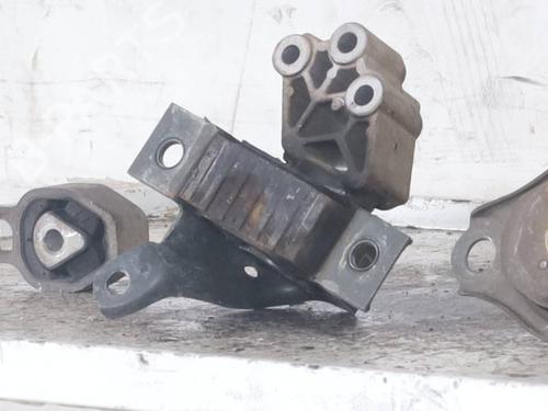 Used Engine mount Engine mount FIAT PANDA (169_) 1.2 (169.AXB11, 169.AXB1A) (60 hp) 36154994 36154994
