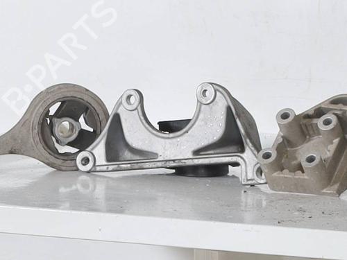 Used Engine mount FIAT PUNTO (188_) 1.2 60 (188.030, .050, .130, .150, .230, .250) (60 hp) 29008797