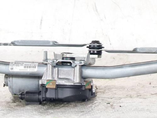 front-wipers-mechanism-alfa-romeo-giulia-952_-2015-31647518 main image