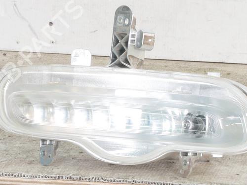 Used Right daytime light Right daytime light FIAT PANDA (312_, 319_) 1.0 Mild Hybrid (312.PYD1B) (69 hp) 27520904 27520904
