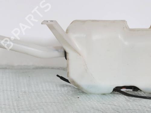 Used Windscreen washer tank Windscreen washer tank 39135420 39135420
