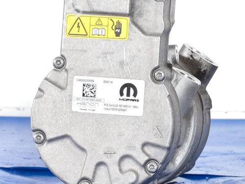 Used AC compressor AC compressor FIAT 500e (332_) Elektro (FA1) (95 hp) 33283395 33283395