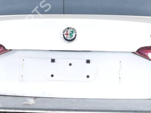 Used Tailgate Tailgate ALFA ROMEO GIULIA (952_) 2.2 D (952AFA25, 952AFM25, 952ALA25) (180 hp) 33269252 33269252