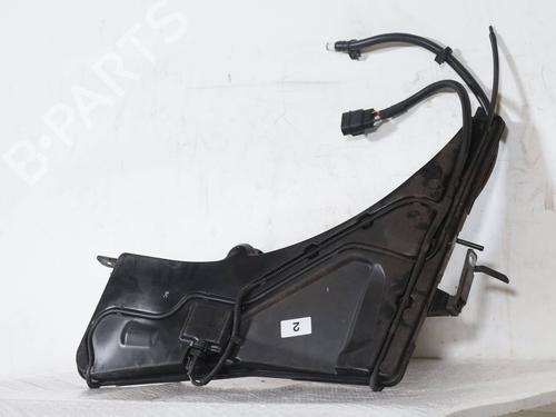 Used Windscreen washer tank Windscreen washer tank ALFA ROMEO GIULIA (952_) 2.2 D (952AFA25, 952AFM25, 952ALA25) (180 hp) 36500883 36500883