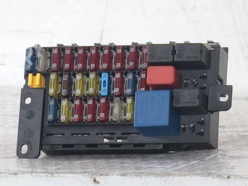 Used Fuse box Fuse box 36774414 36774414