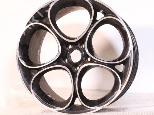 Used Rim Rim ALFA ROMEO GIULIA (952_) 2.2 D (952AEM250, 952AEA250) (160 hp) 40215381 40215381