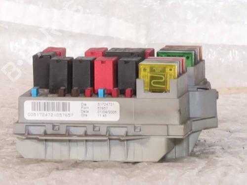 Fuse box LANCIA YPSILON (843_) 1.3 JTD (843.AXD11, 843.AXD1A) | BP39973565E1 - Image 3