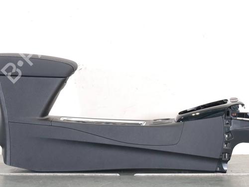 Used Middle console Middle console OPEL CORSA F (P2JO) 1.2 (68) (101 hp) 39973520 39973520