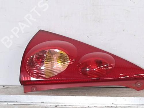 Used Left taillight PEUGEOT 107 (PM_, PN_) 1.0 (68 hp) 27157414