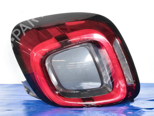 right-taillight-fiat-500x-334_-2014-30178806 main image