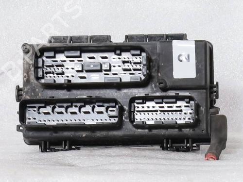 Used Fuse box Fuse box 36404259 36404259