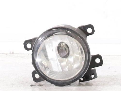 right-front-fog-light-jeep-renegade-suv-bu-b1-bv-2014-24115175 main image