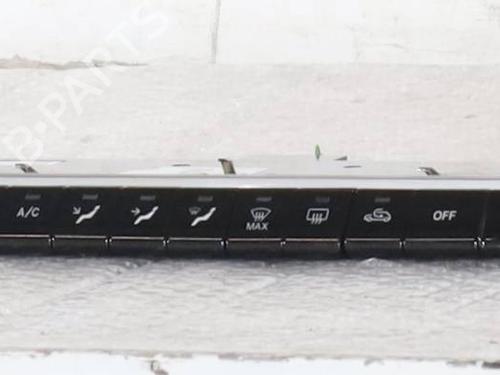 climate-control-fiat-500e-332_-2020-34340914 main image