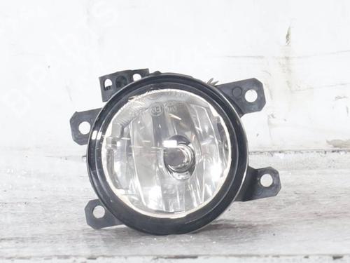 right-front-fog-light-jeep-renegade-suv-bu-b1-bv-2014-33537465 main image
