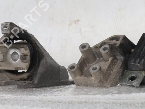 Used Engine mount Engine mount FIAT PUNTO (188_) 1.2 16V 80 (188.233, .235, .253, .255, .333, .353, .639,... (80 hp) 31793557 31793557