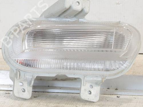 right-daytime-light-jeep-renegade-suv-bu-b1-bv-2014-33285139 main image