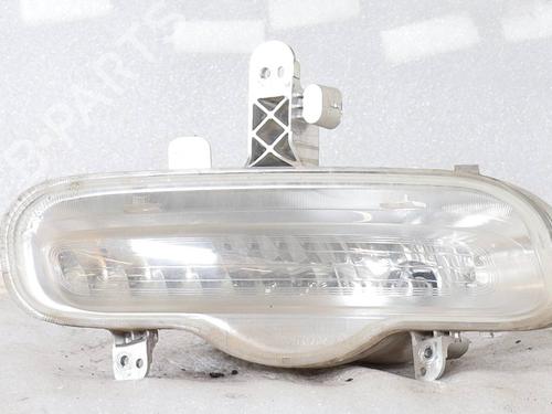 Used Right daytime light Right daytime light 26176125 26176125