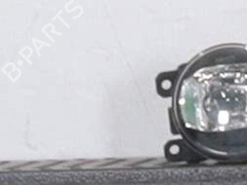 right-front-fog-light-jeep-renegade-suv-bu-b1-bv-2014-27404571 main image