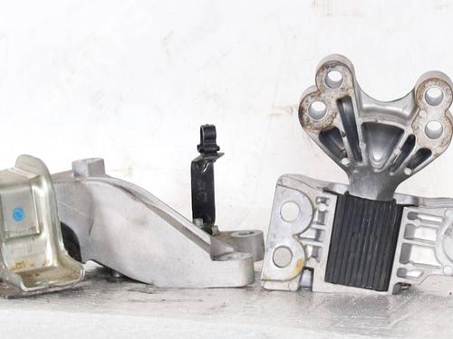 Used Engine mount Engine mount FIAT DUCATO Van (250_) 120 Multijet 2,2 D (120 hp) 31942084 31942084
