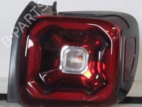 right-taillight-jeep-renegade-suv-bu-b1-bv-2014-28429572 main image
