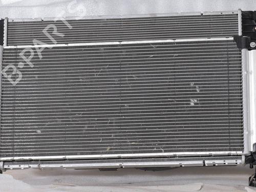 Used Radiator set Radiator set 37662592 37662592