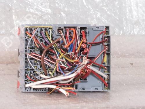 Fuse box FIAT 500X (334_) 2.0 D Multijet 4x4 (334AXB22, 334AXD2B) | BP40071773E1 - Image 3