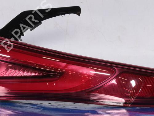 right-taillight-alfa-romeo-giulia-952_-2015-29892431 main image